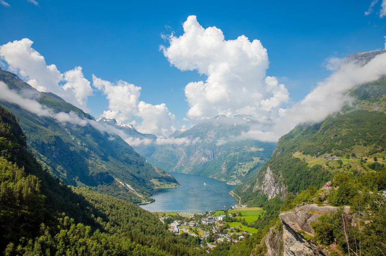 Panorama von Geirangerfjord in Norwegen.