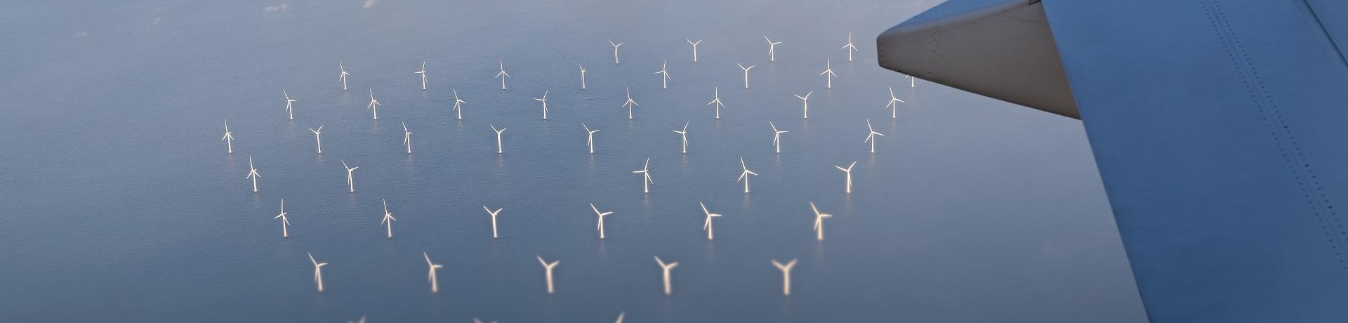 Windrad, Flugzeug, Himmel