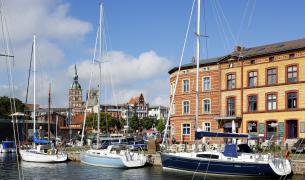 Stralsund Hafen, Boot, Haus Stralsund