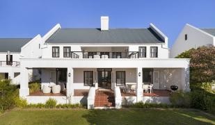 Winelands Golf Lodges
