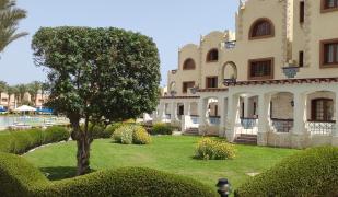 Royal Lagoons Aqua Park Resort & Spa