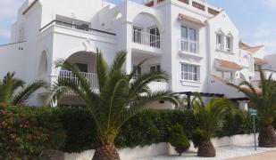 Apartamentos Golf Center Pueblo