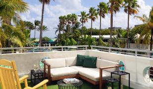 Kimpton Surfcomber Hotel