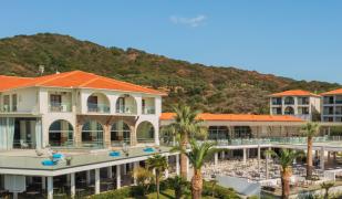 Akrathos Beach Hotel