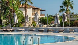 Natura Village Hotel & Spa