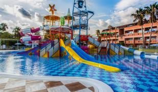 Lonicera World Hotel