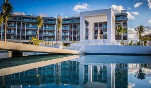 Majestic Elegance Costa Mujeres