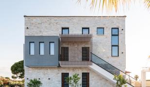 Cocooning Suites by Blue Carpet