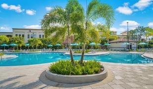 Vista Cay at Harbor Square