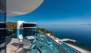 Hilton Rijeka Costabella Beach Resort & Spa