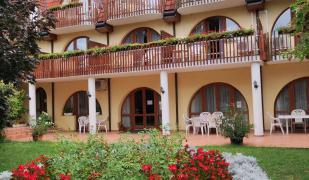 Agnes Hotel Agnes Hotel