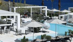 Aurora Luxury Suites