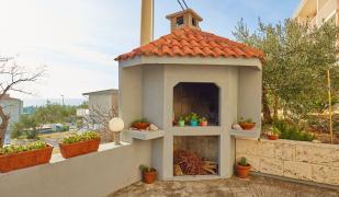 Apartments Zelic Tucepi