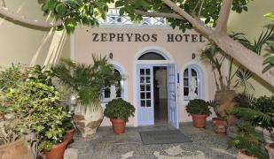 Zephyros Hotel