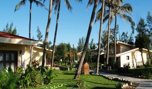 Sandy Beach Non Nuoc Resort