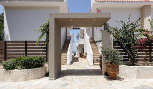 Kasteli Studios & Apartments