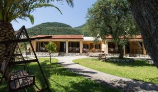 Renata Rooms and Studios