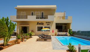 Fotis Studios & Apartments