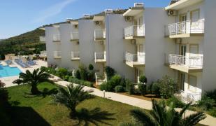 Chrissy’s Paradise