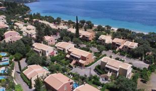 La Riviera Barbati Seaside Luxurious Apartments & Villas