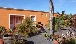 Apartamentos La Barranquera