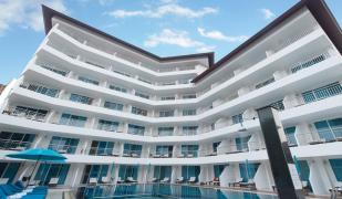 Pinnacle Grand Jomtien Resort & Beach Club
