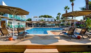 Yalipark Beach Hotel