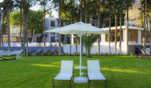 Liv Hotel by Bellazure Liv Hotel by Bellazure