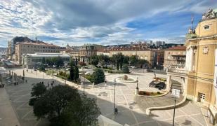Plaza Teatro & Piazzale Teatro