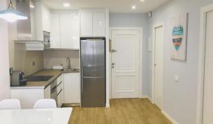 Apartamento a 50 mts playa con piscina en Blanes muy céntrico y acogedor.