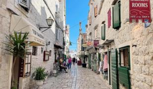 House Ivancic House Ivancic