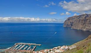 Apartamento incleibles vistas al océano y piscina.