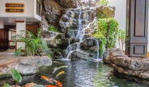 Beautiful Ocean and Diamond Head Views with Parking