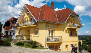 Flora Villa Flora Villa