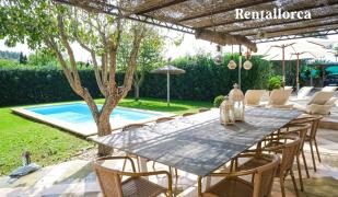 Finca es Collet by Rentallorca