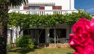 Double Room Njivice 17010a