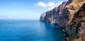 Blick auf die Klippen von Los Gigantes auf Teneriffa.