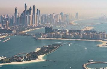 Dubai Panorama von Dubai von oben gesehen.