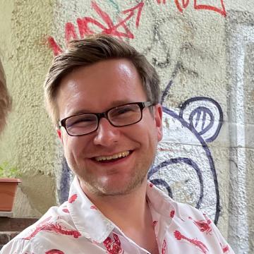 Daniel Ohlhoff_Quadrat.jpeg