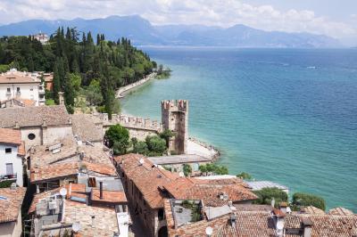 Meer, Küste, Altstadt, Natur, Berge Sirmione