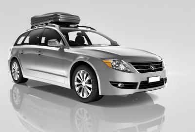 Kombi frontal mit Dachgepäckbox