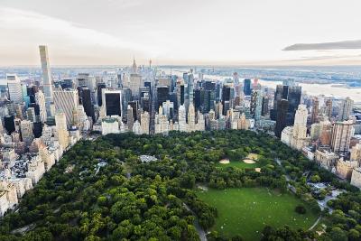 12744-new-york-central-park-gettyimages-643997141