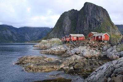 14850-norwegen-lofoten-reine-copyright-volkmann