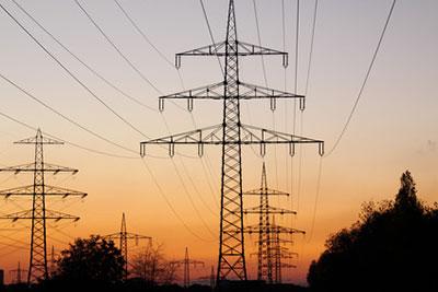 Großflächiger Stromausfall in Spanien, Portugal, Andorra und Teilen Frankreichs – April 2025 11852-stromleitungen