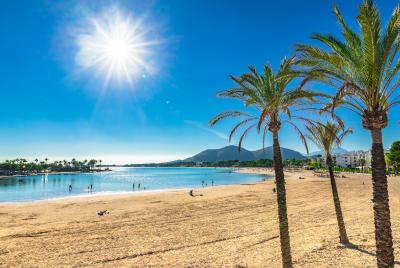 20183-mallorca_alcudia_strand_gettyimages-960933720