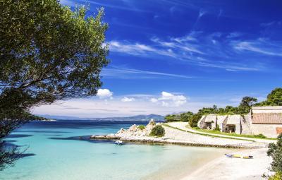 Küste bei Olbia auf Sardinien