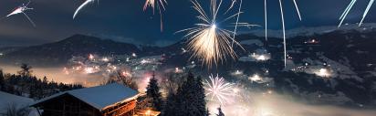 Hütte, Berge, Schnee, Feuerwerk Tirol