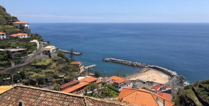 Portugal-Madeira-Estreito da Calheta_lvo.JPG