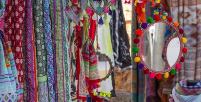 Spanien: Ibiza - Hippie Markt