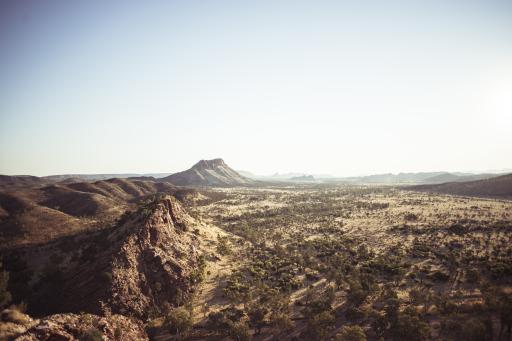 Luftaufnahme einer Wüstenlandschaft